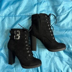 Reserved Black Lace-Up Block Heel Ankle Boots with Double Buckles